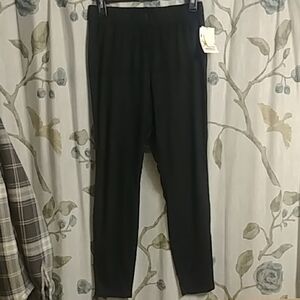 Utopia Black Pull-On Lounge Pants